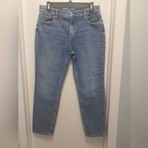 Old Navy Women's Jeans Mid Rise Size 6.